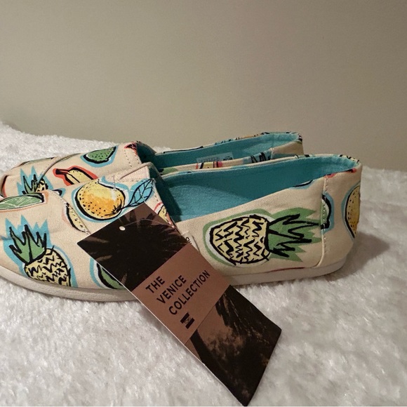 TOMS Alpargata Cuba Fruit Print - Picture 4 of 13